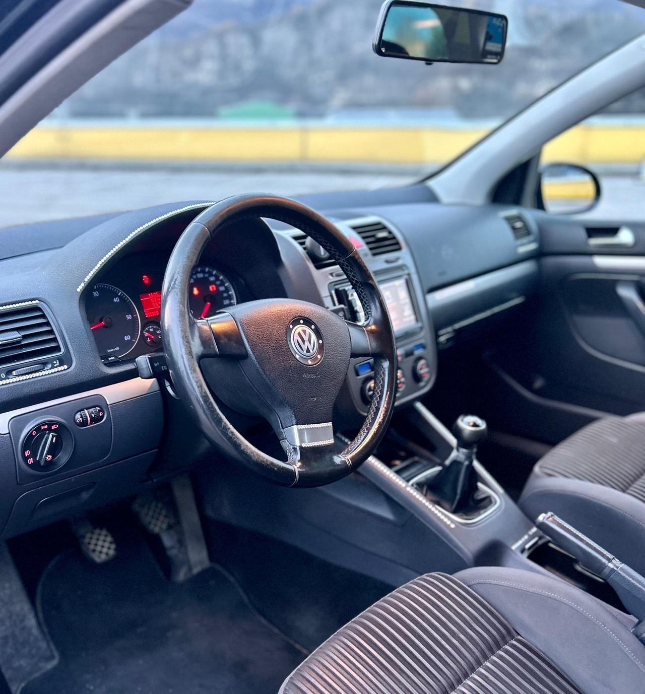 Volkswagen Golf 2.0 TDI 5p. GT Sport Neopatentati