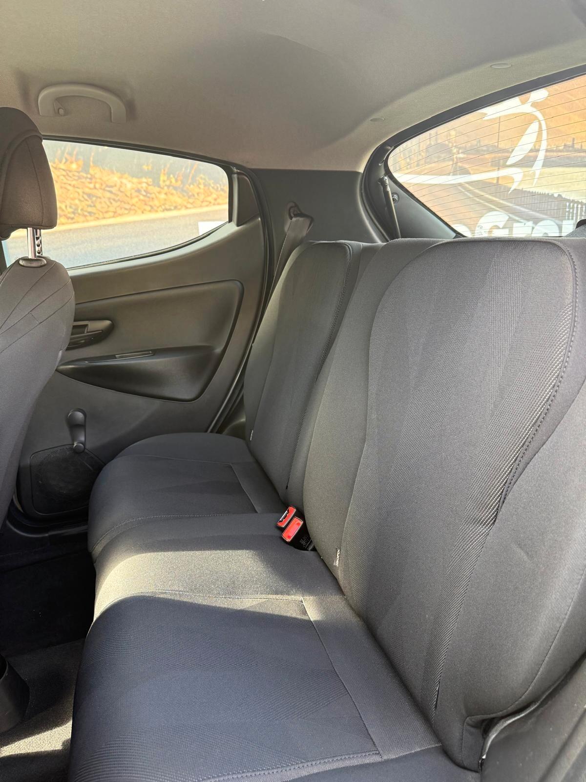 Lancia Ypsilon 1.0 FireFly 5 porte S&S Hybrid Ecochic Gold