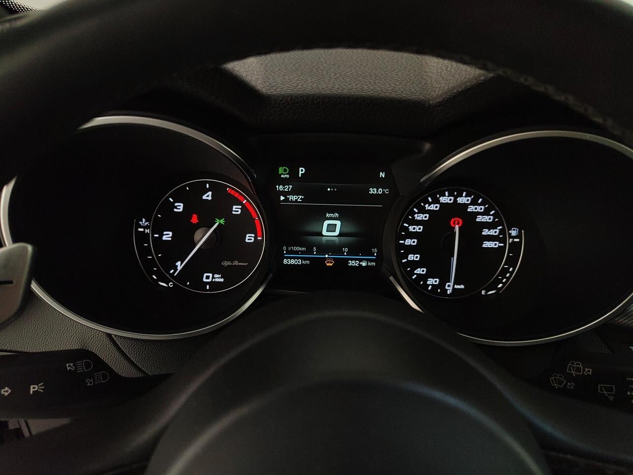 Alfa Romeo Stelvio 2.2 Turbodiesel 210 CV AT8 Q4 Executive
