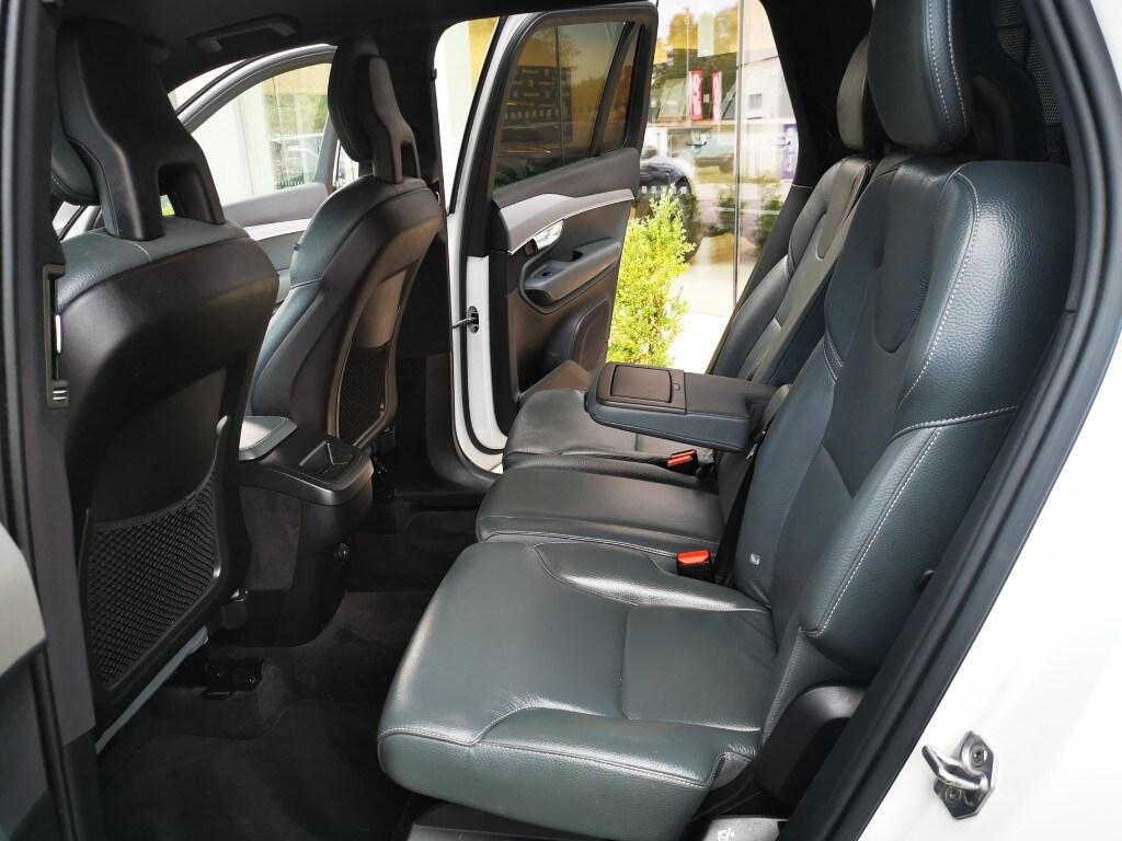 VOLVO XC90 (2014-->) XC90 B5 (d) AWD Geartronic...
