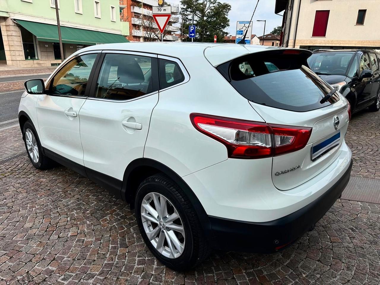 Nissan Qashqai 1.5 dCi Acenta