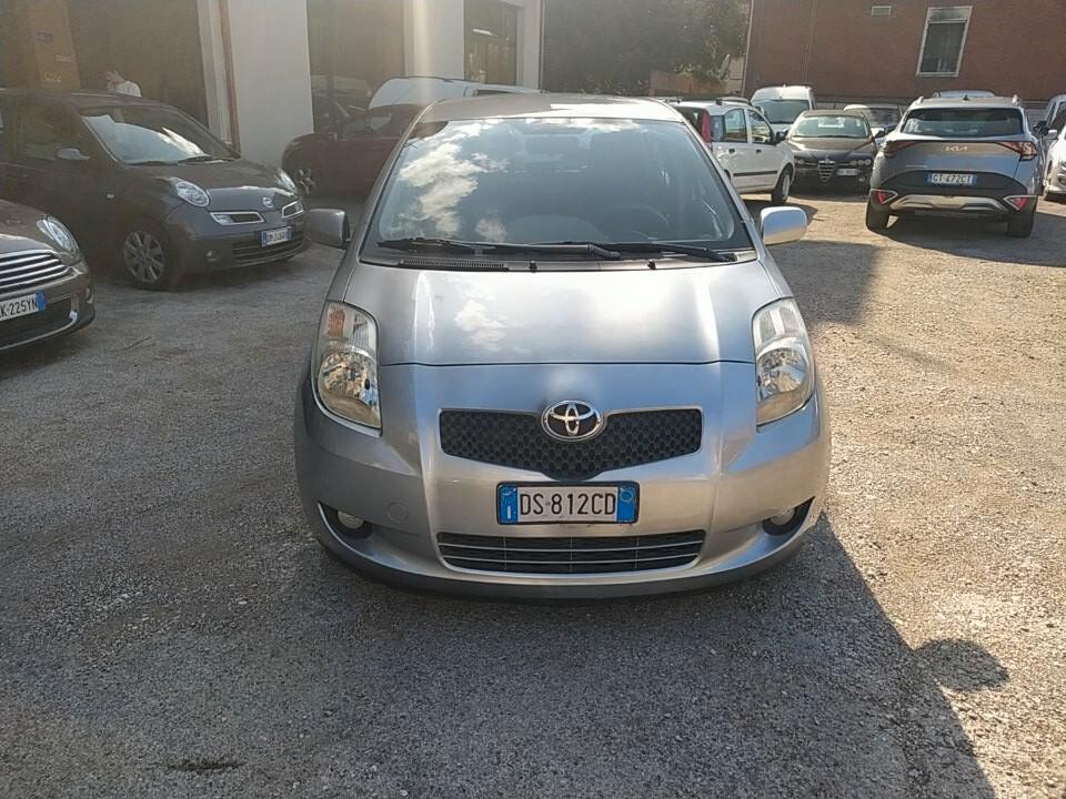 Toyota Yaris 1.3 5 porte Neopatentati