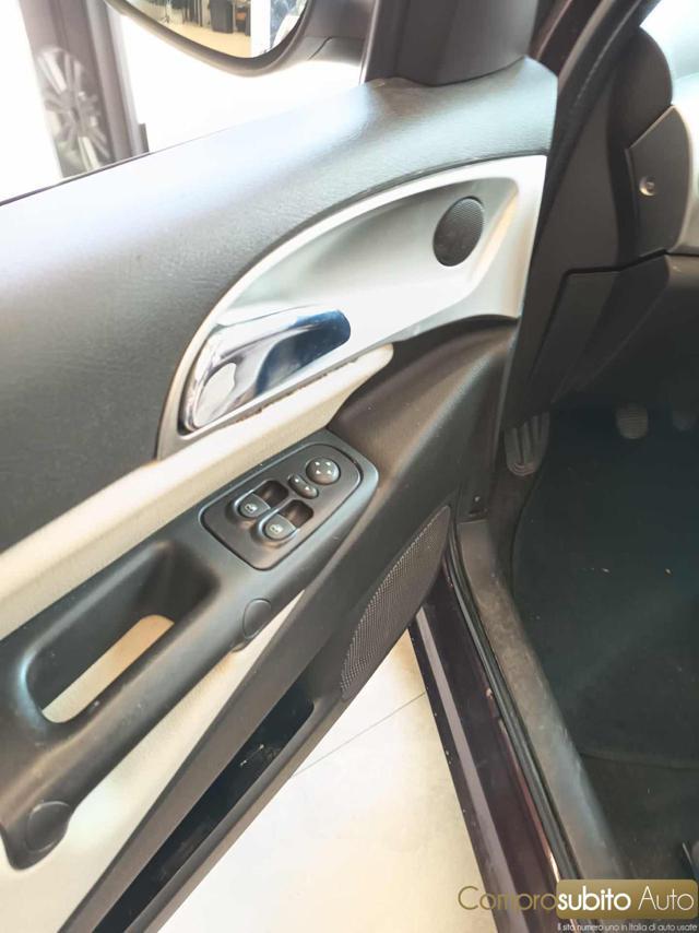 LANCIA Ypsilon 1.2 Platino