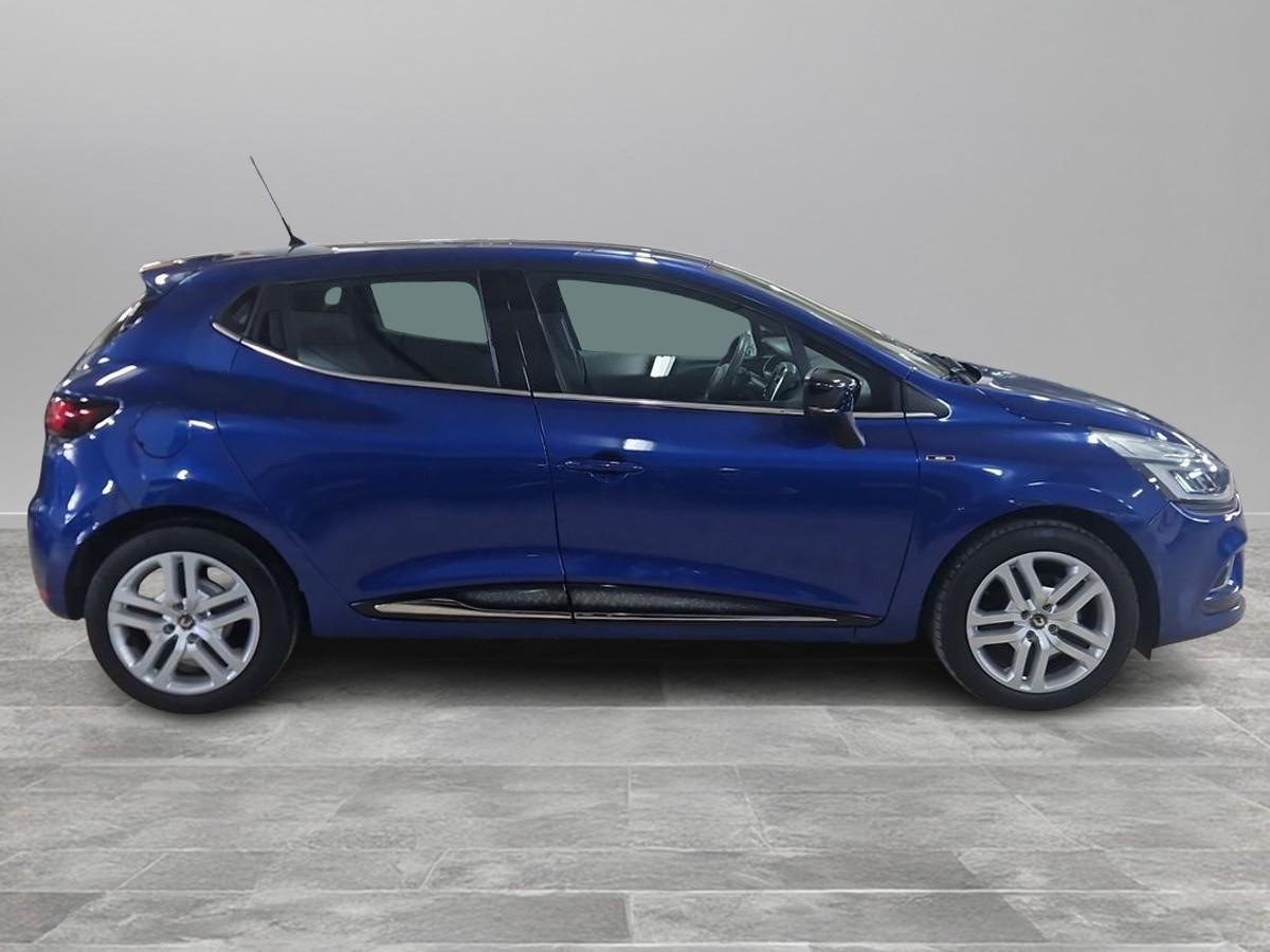 RENAULT Clio 0.9 tce Moschino Life 75cv