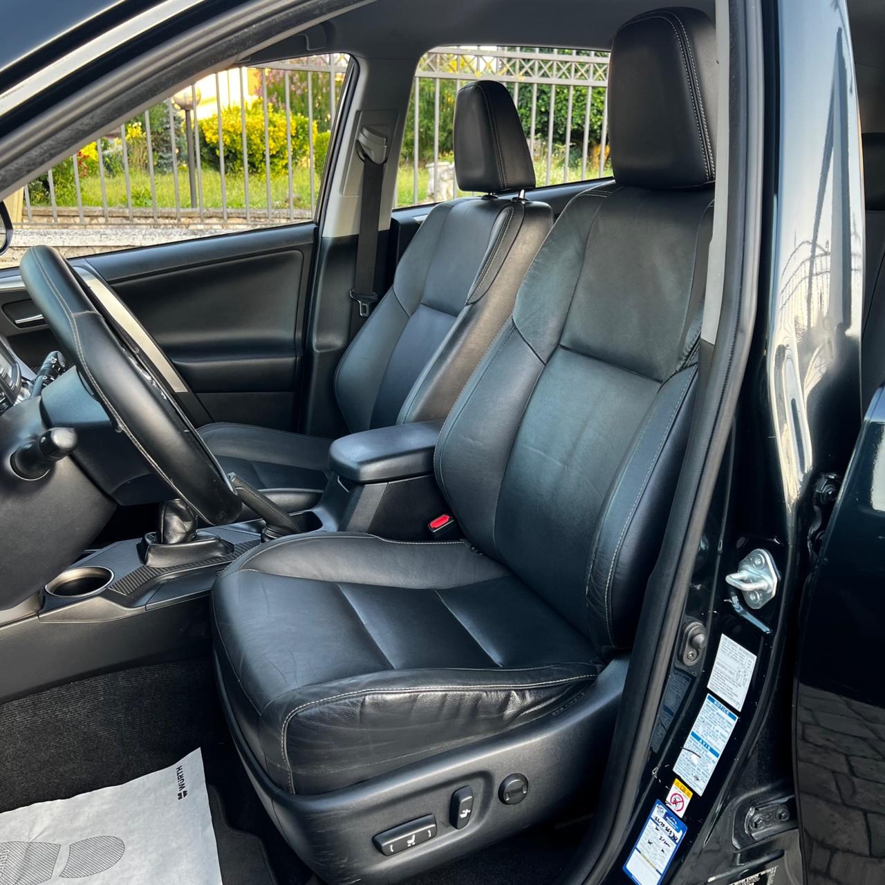 Toyota RAV 4 RAV4 2.0 D-4D 4WD Lounge, UNICO PROPRIETARIO, KM CERTIFICATI TOYOTA
