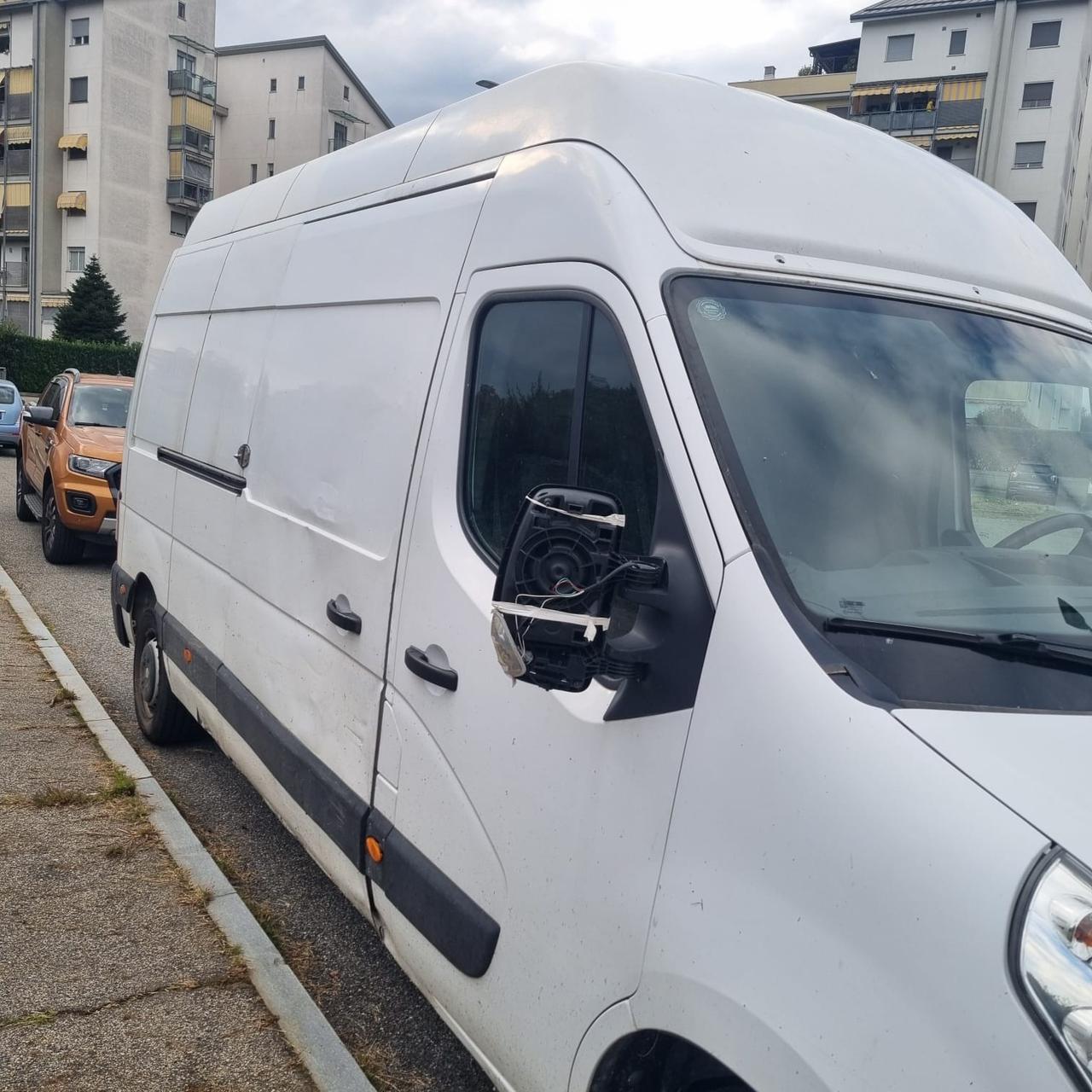 Renault master