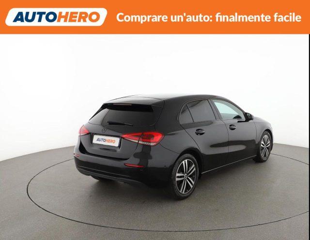 MERCEDES-BENZ A 180 d Automatic Business