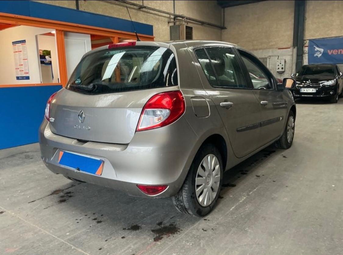 Renault Clio 1.2 16V 5 porte GPL Dynamique