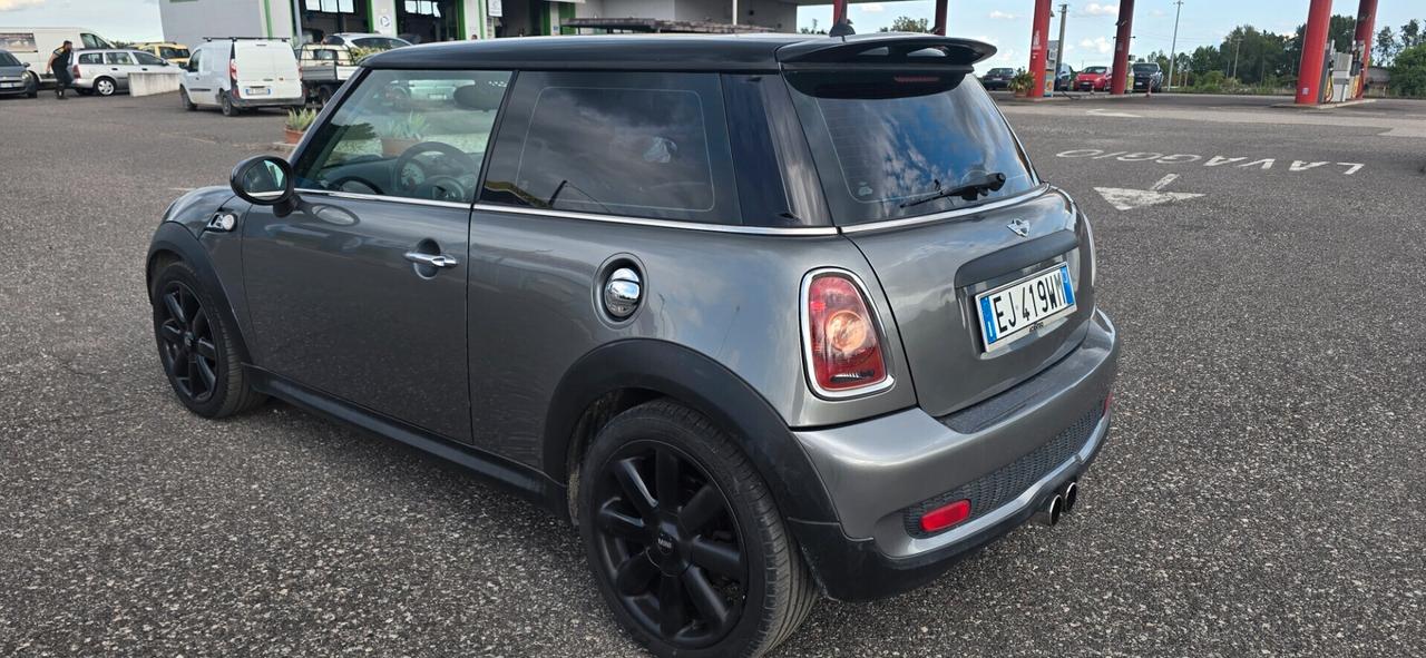 Alestimento Mini Cooper S neo patentati 1.6 55kw 75 cavalli