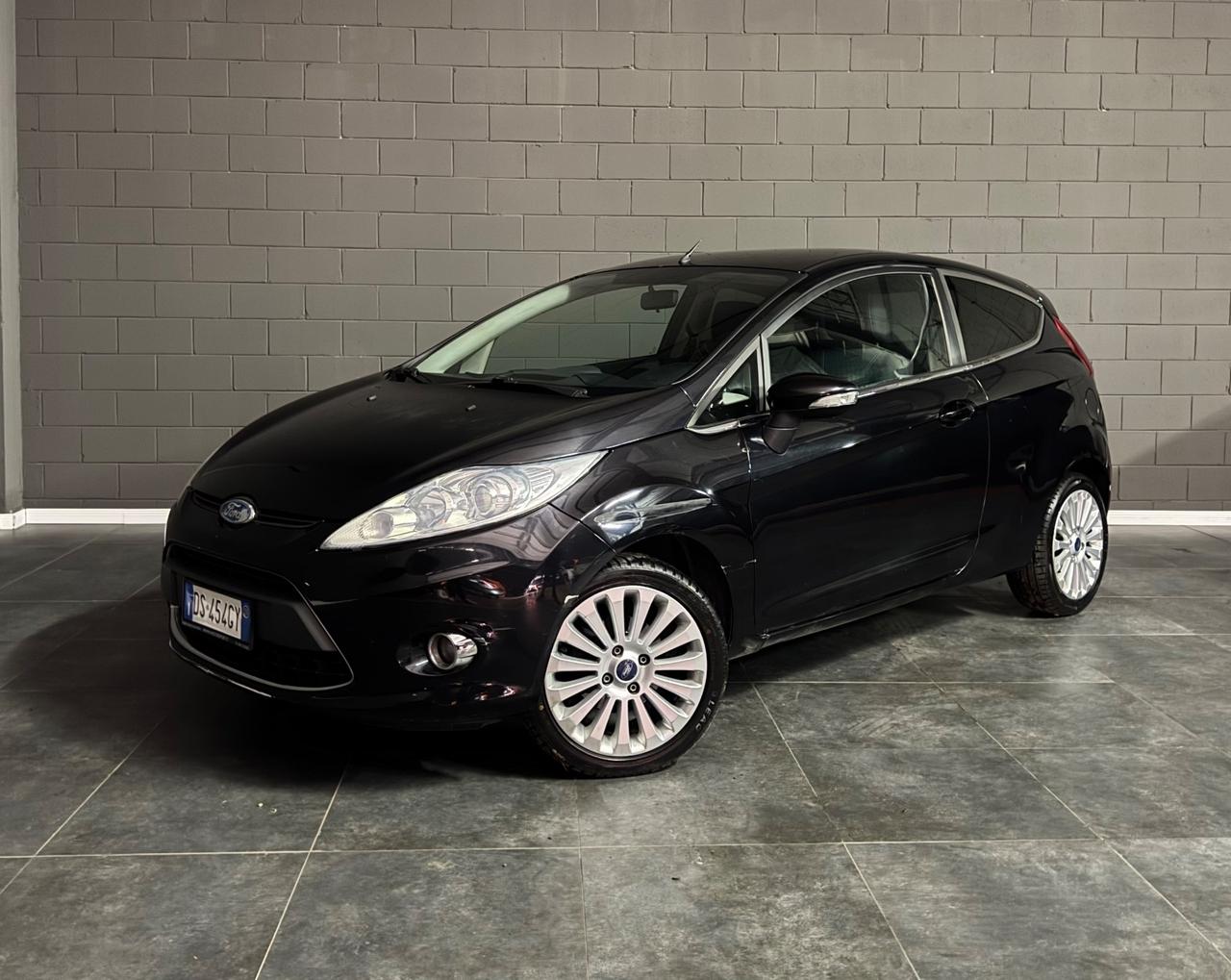 Ford Fiesta 1.4 TDCi 68CV 3 porte Titanium
