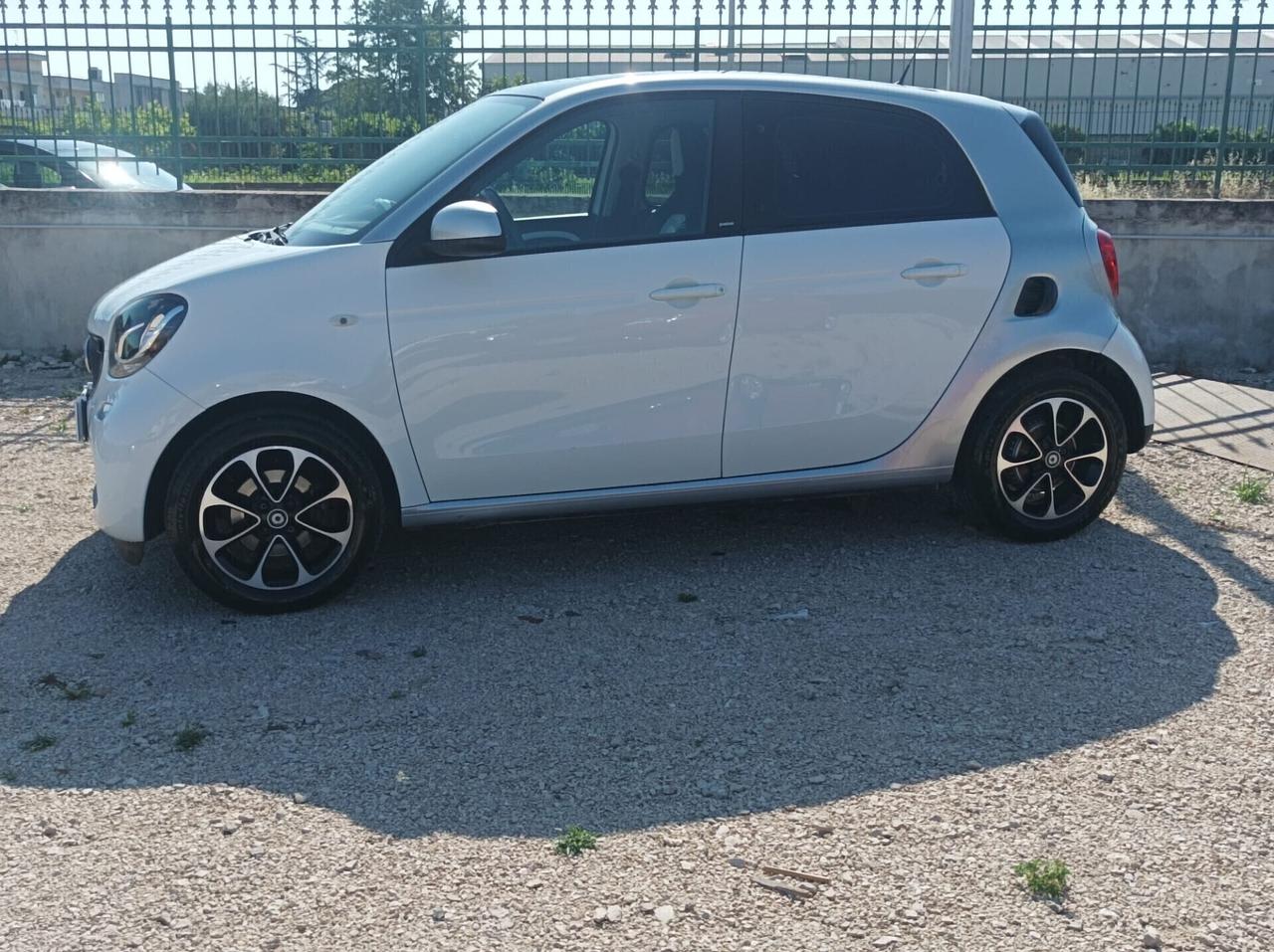Smart ForFour 70 1.0 Passion
