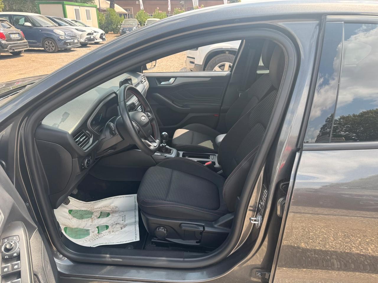 Ford Focus 1.0 EcoBoost Hybrid 125 CV 5p. ST-Line
