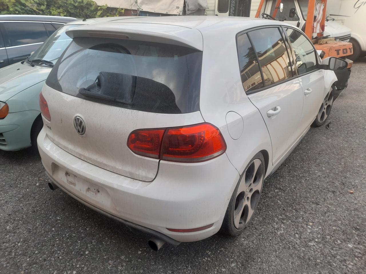 Volkswagen Golf GTI 2.0 TSI DSG 5p.