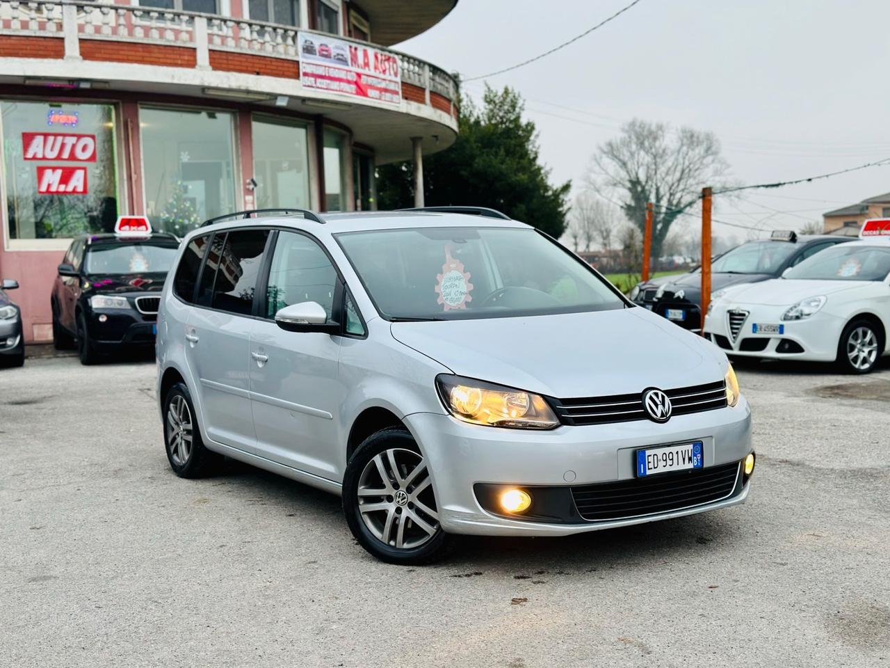 Volkswagen Touran 2011 1.2 benzina km solo 130,000GARANZIA 12 MESI ! ! !