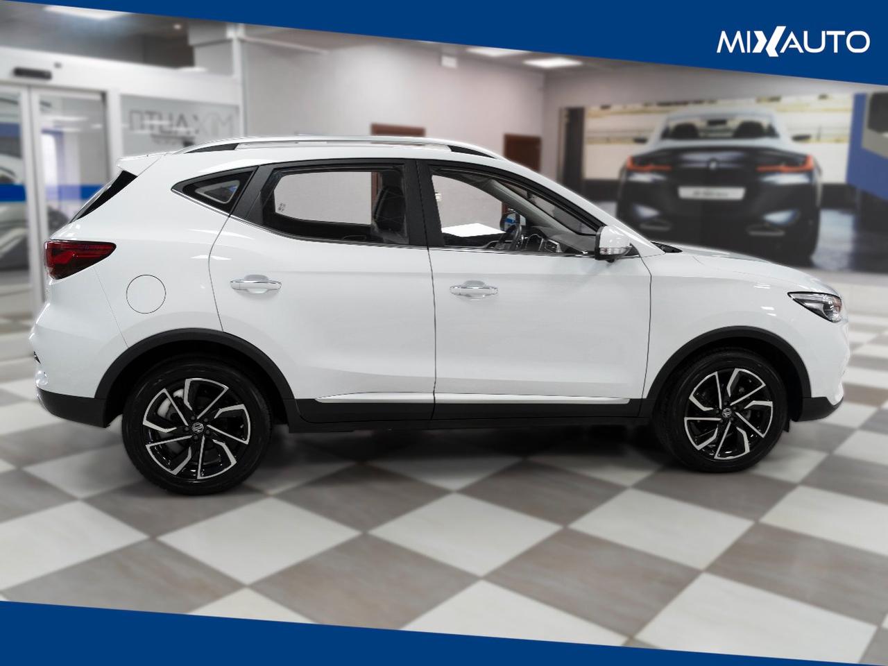 Mg ZS 1.5L 5MT Luxury