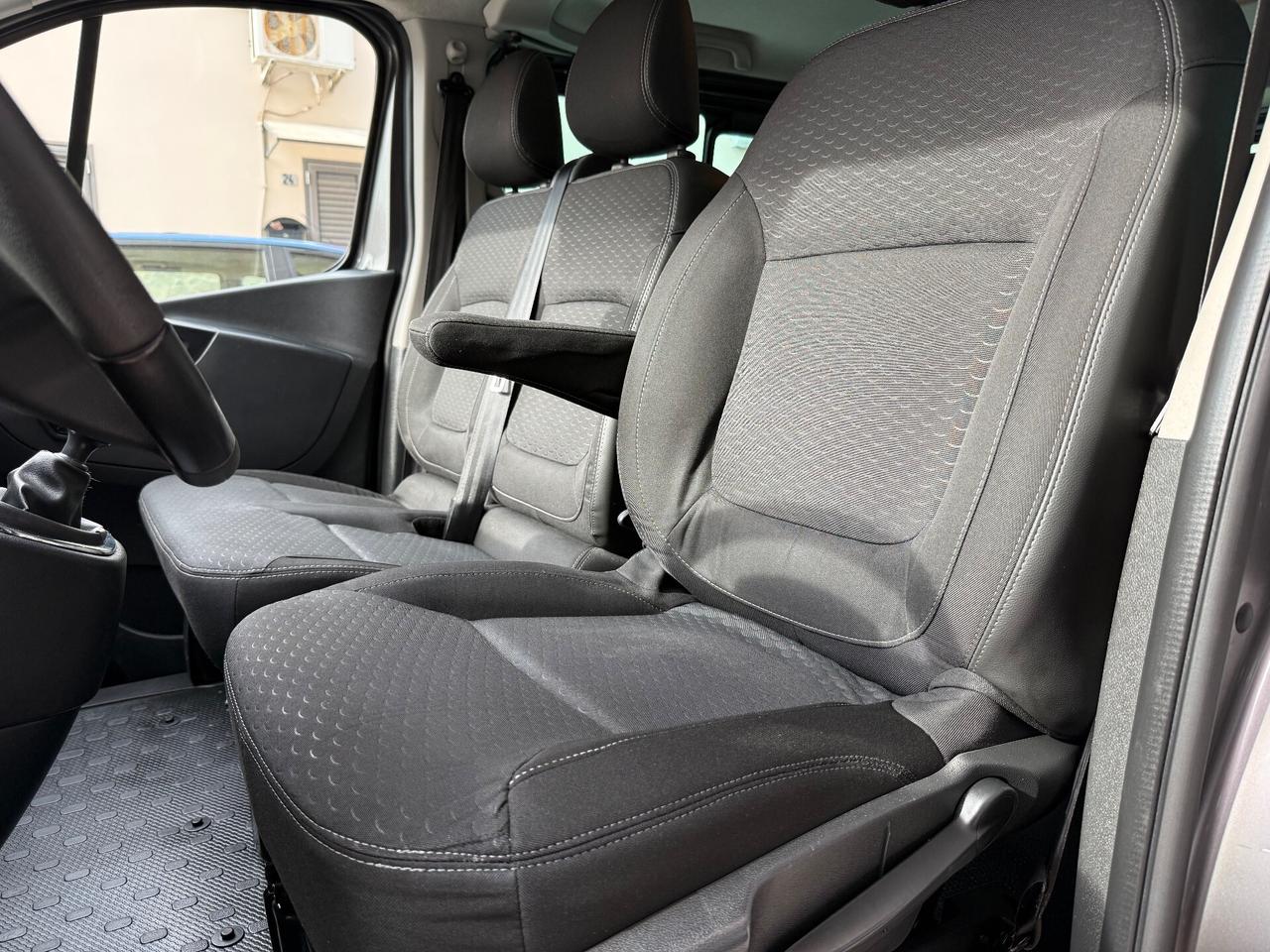 Opel Vivaro 1.6DCTI 125cv 9 Posti