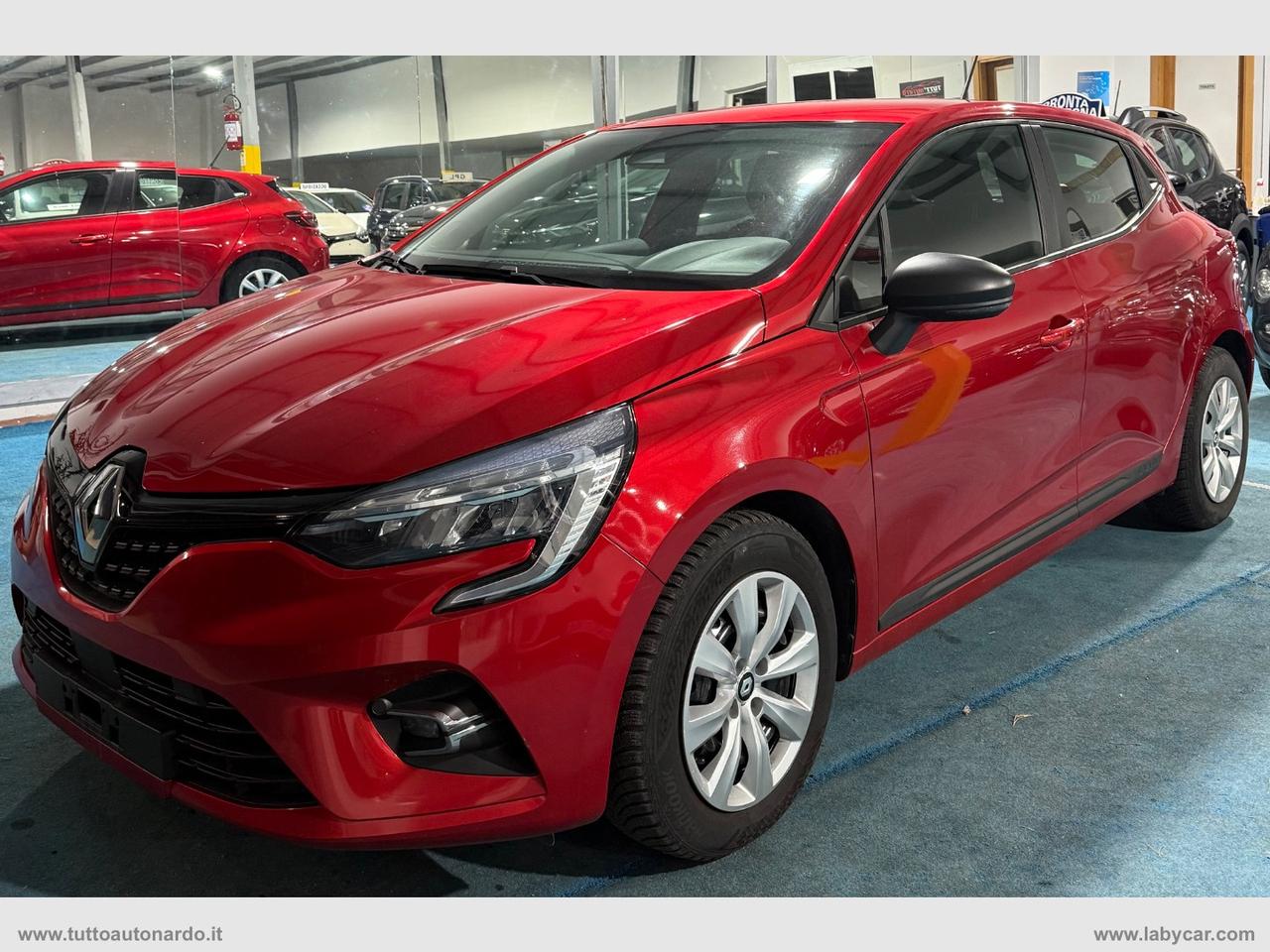 RENAULT Clio dCi 8V 90CV 5p. Moschino Life