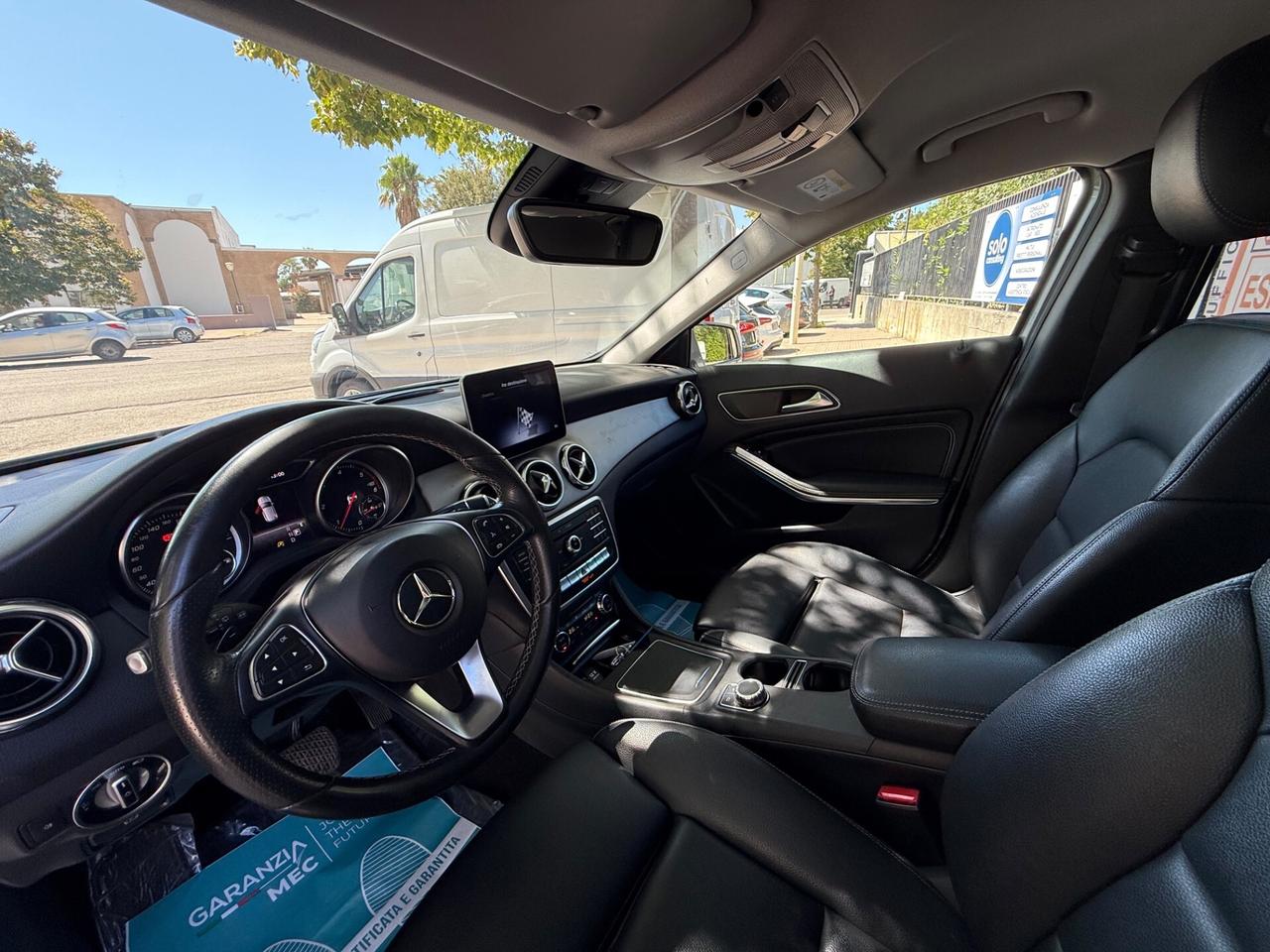 Mercedes GLA 180d SPORT Automatic