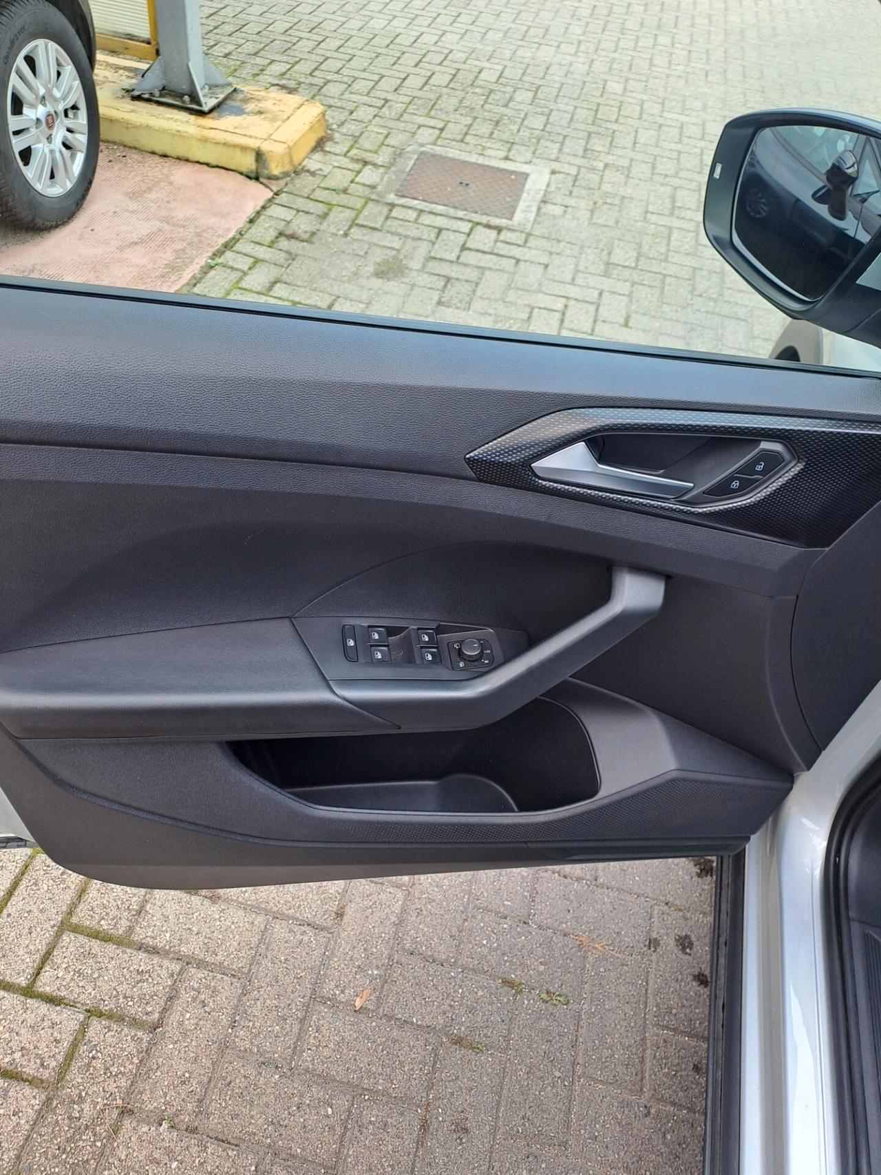 Volkswagen T-Cross 1.0 TSI Sport