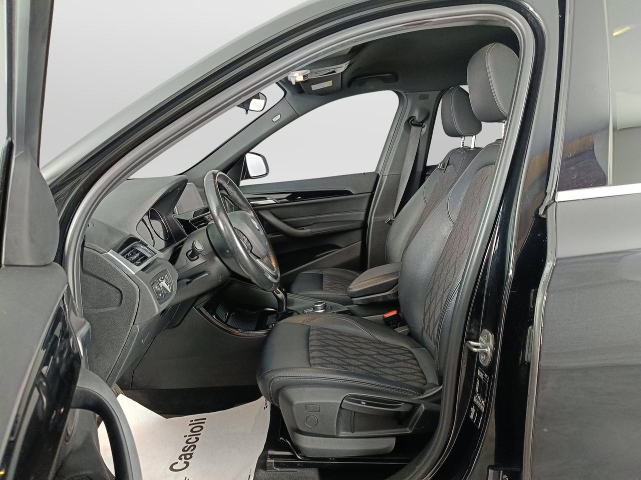 BMW X1 F48 - X1 sdrive18d xLine auto my18