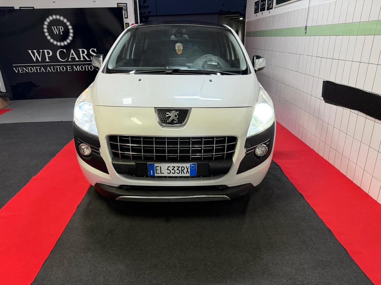 Peugeot 3008 1.6 e-HDi 112CV cambio robotizzato S.&S. Business