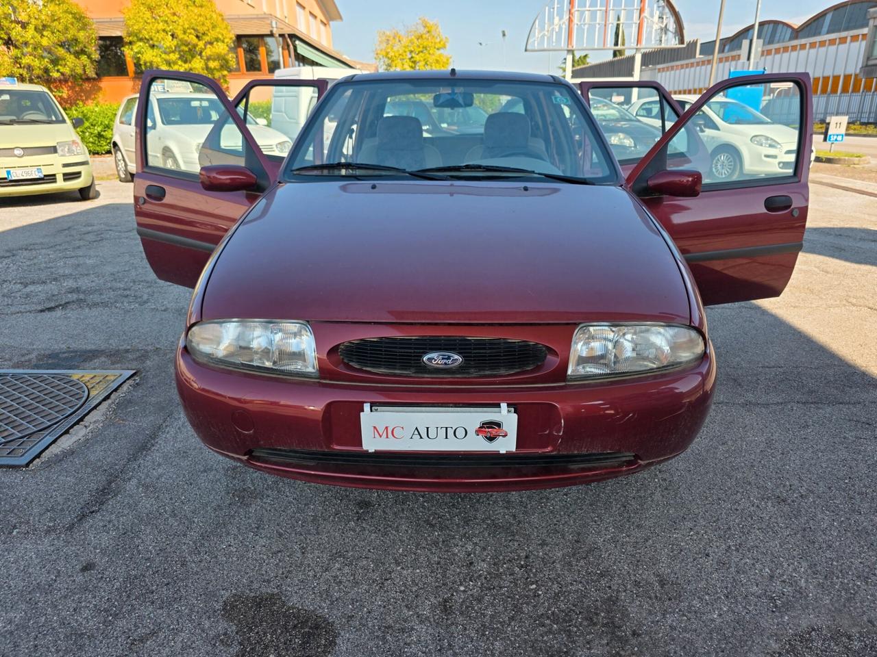 Ford Fiesta 1.2i 16V cat 5 porte Ghia con 150.000km Unicoproprietario