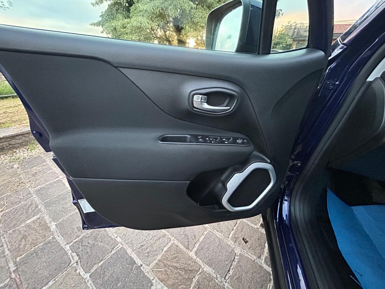 Jeep Renegade 1.6 Mjt DDCT 120 CV Longitude