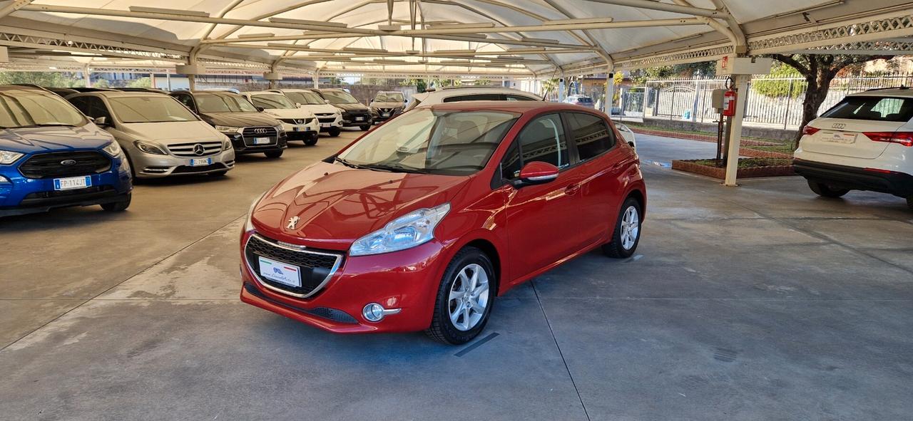 Peugeot 208 1.4 HDi 68cv 5 porte Allure