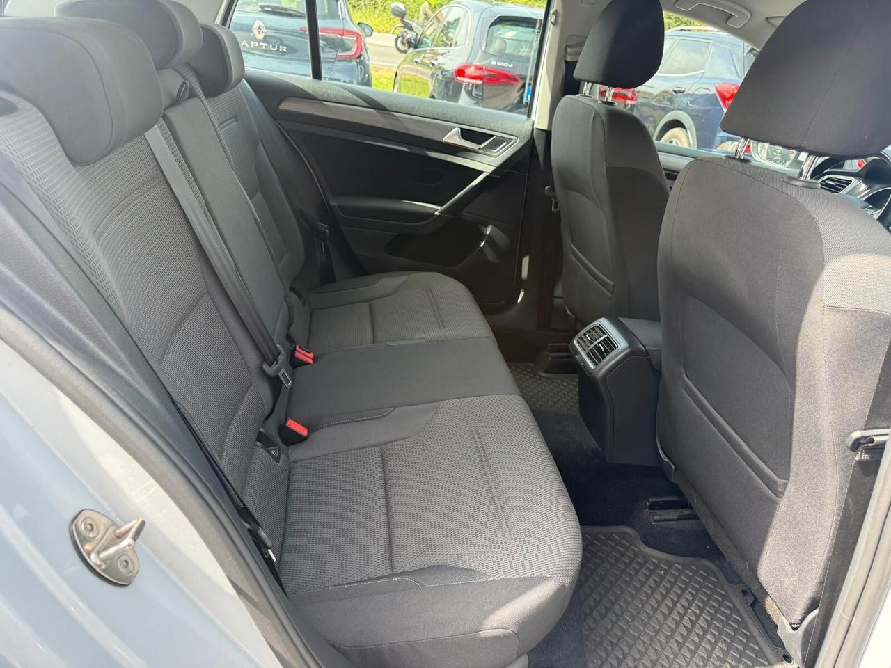 Volkswagen Golf 1.0 TSI 110 CV DSG 5p. Business BlueMotion Technology