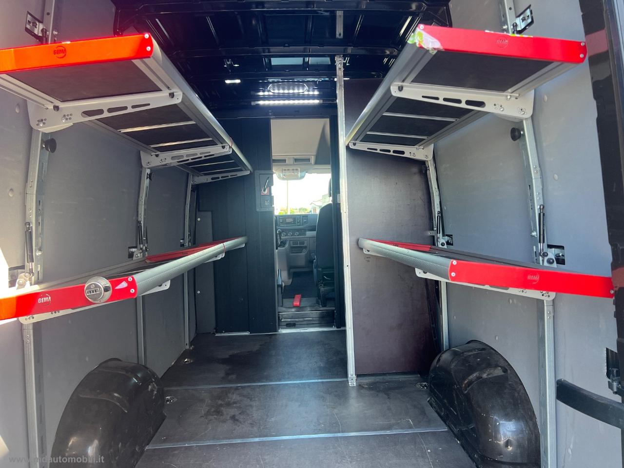 Crafter 30 2.0 TDI 140 PM-TA Furg.