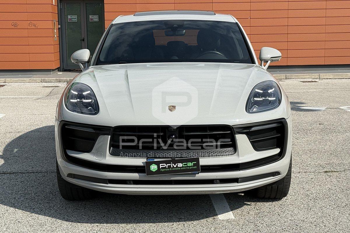 PORSCHE Macan 2.0