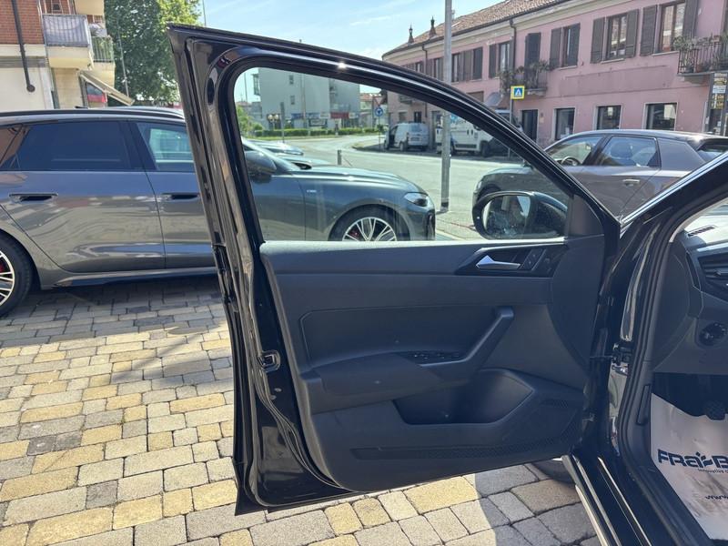 Volkswagen Taigo 1.0 tsi Life 95cv LED-CAM-17"