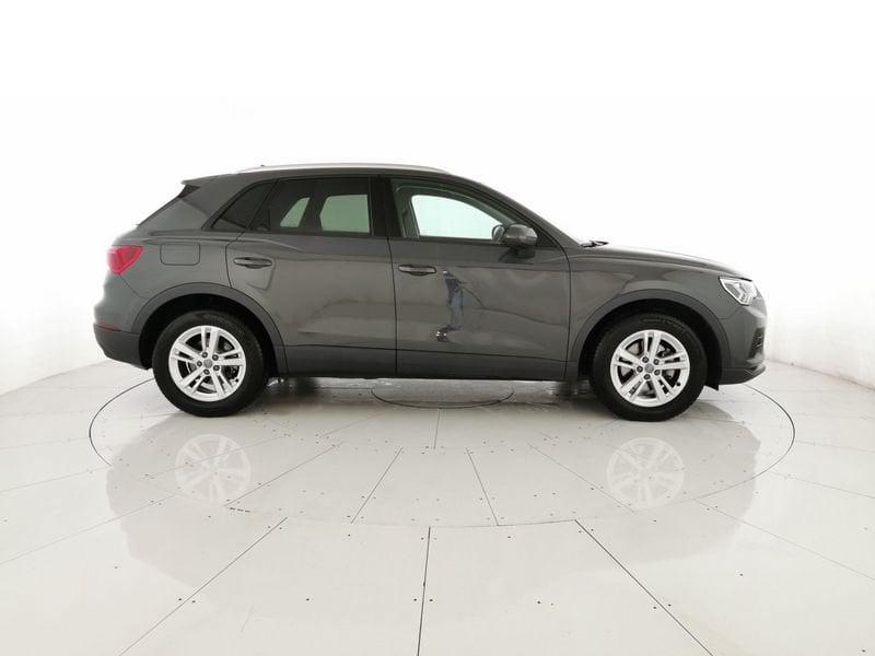 Audi Q3 35 2.0 tdi Business s-tronic
