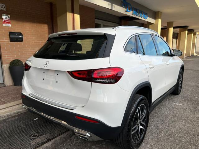 MERCEDES-BENZ GLA 200 d Automatic Sport