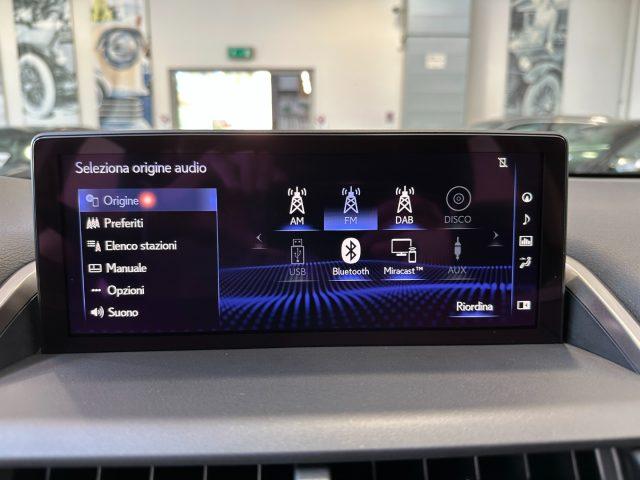LEXUS NX 300 Hybrid 4WD Luxury - 18" - Camera - Pelle nera