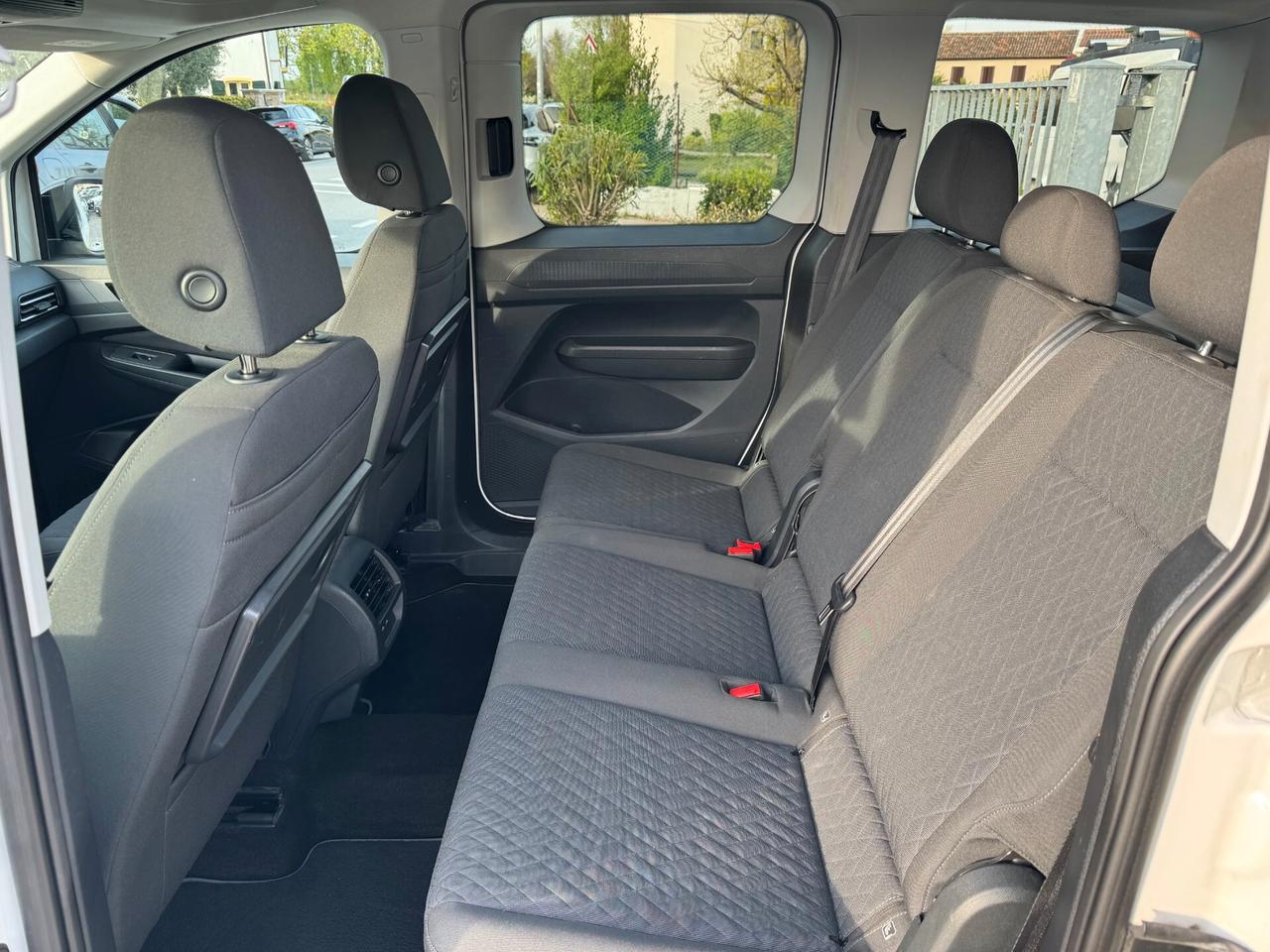 Volkswagen Caddy 2.0 TDI 122 CV DSG Life