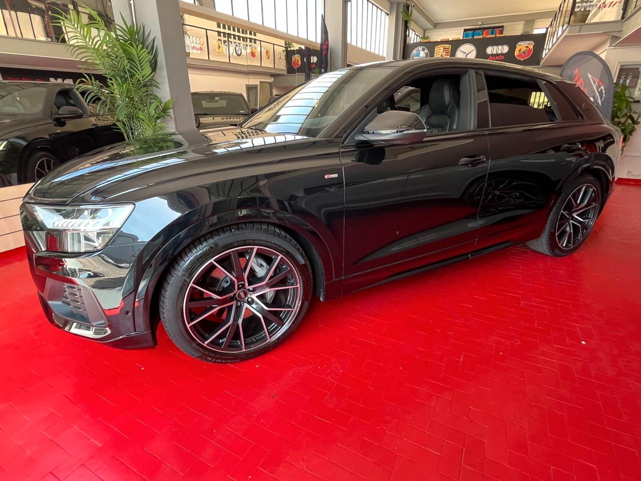 AUDI Q8 5.0 TDI 286CV QUATTRO TIPTRONIC SPORT S-LINE T TETTO NAVI CERCHI VIRTUAL TELECAMERA 360 GRADI
