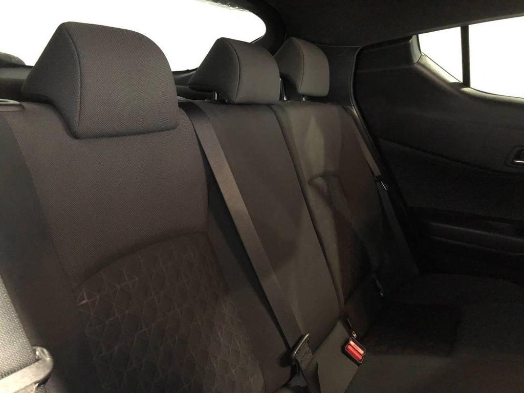 Toyota C-HR 1.8 Hybrid Active E-CVT