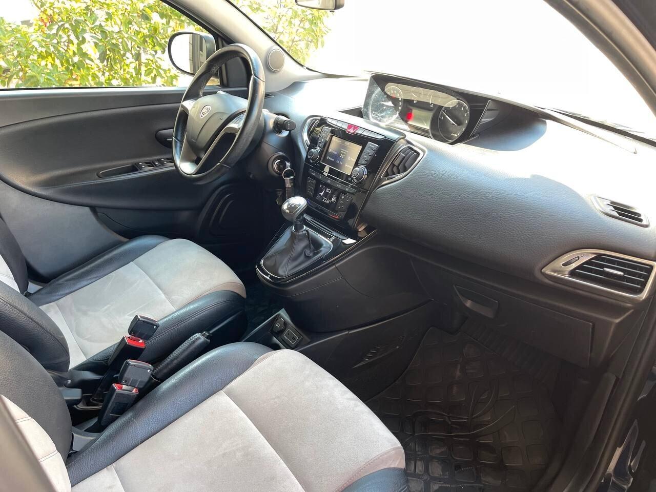 Lancia Ypsilon 0.9 TwinAir 85 CV Mya