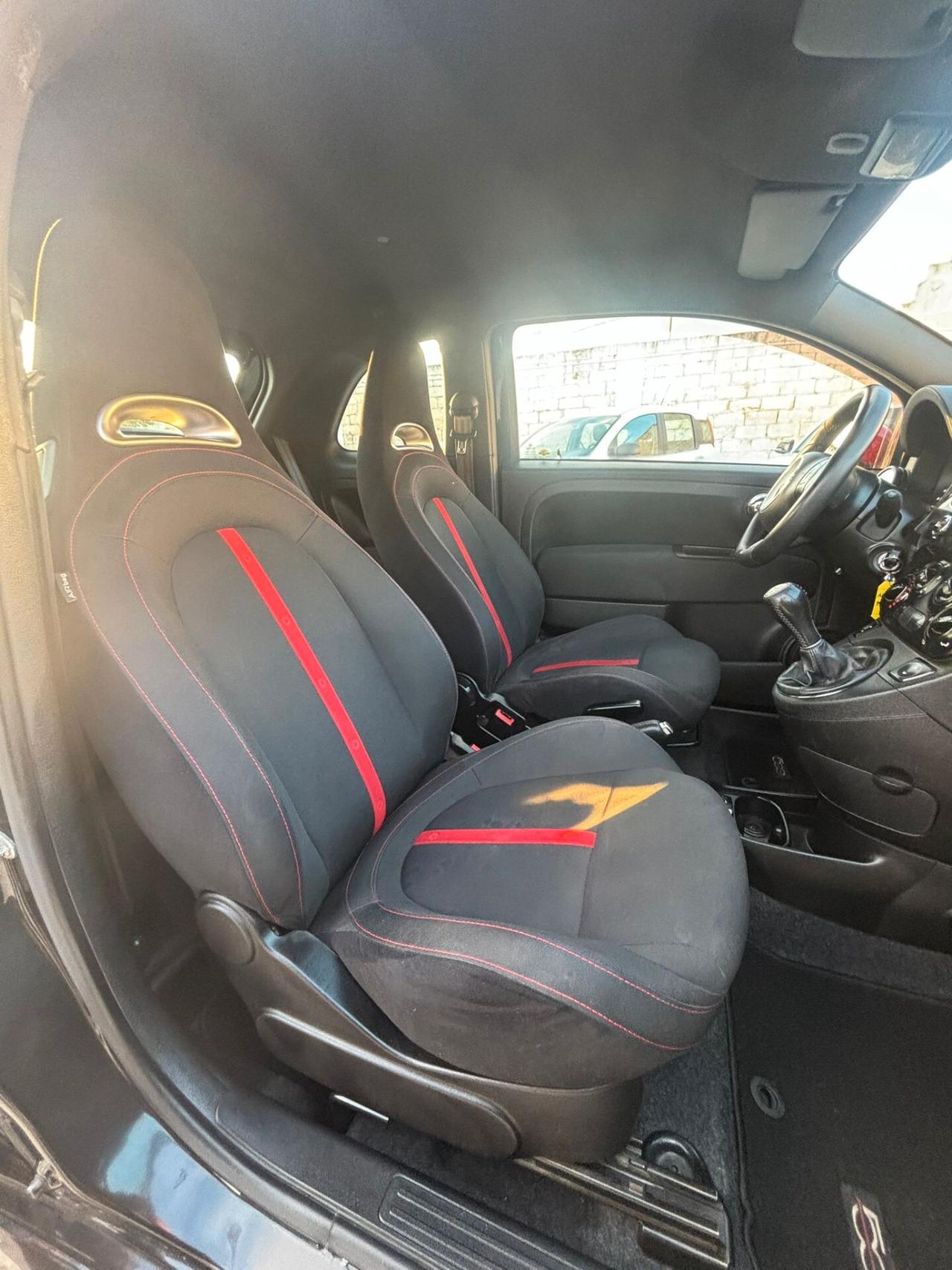 Abarth 500 1.4 Turbo T-Jet Custom