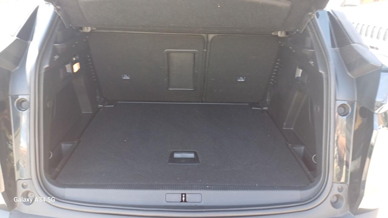 Peugeot 3008 BlueHDi 130 S&S EAT8 Allure Pack 2023!!