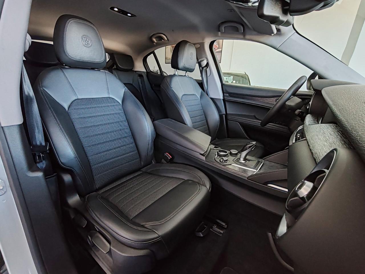 Alfa Romeo Stelvio 2.2 Turbodiesel 210 CV AT8 Q4 Executive 2019