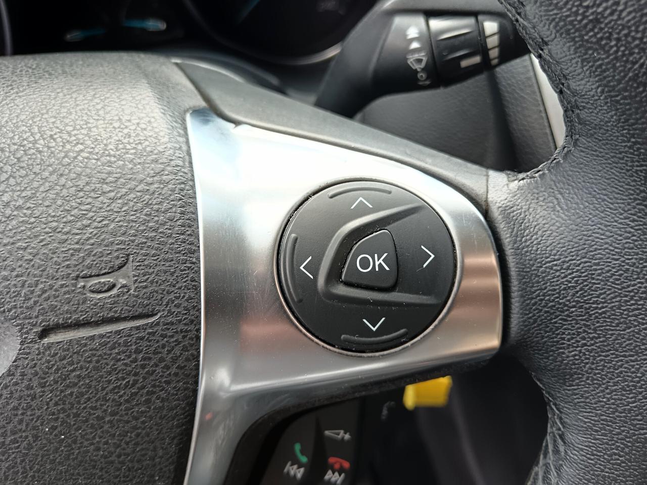 Ford Focus 1.6 TDCi 95CV SW SENSORI PARK