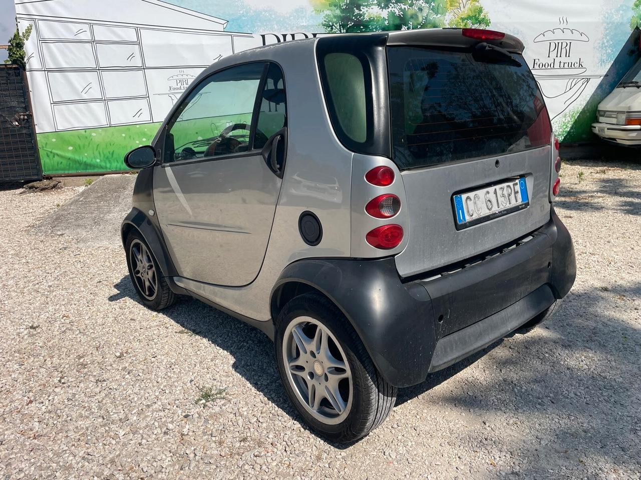 Smart 700 city-coupé pulse