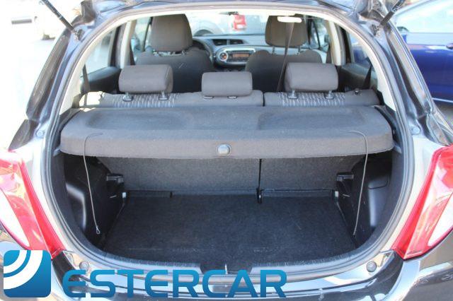 TOYOTA Yaris 1.0 5 porte Active