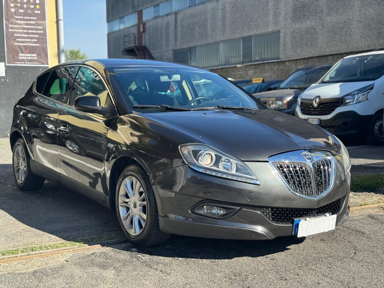 Lancia Delta 1.9 MJT Twinturbo DPF Oro