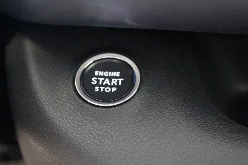 Jeep Avenger 1.2 Turbo 110 CV MHEV Summit