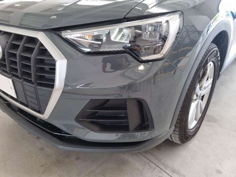 Audi Q3 35 TDI S tronic Business