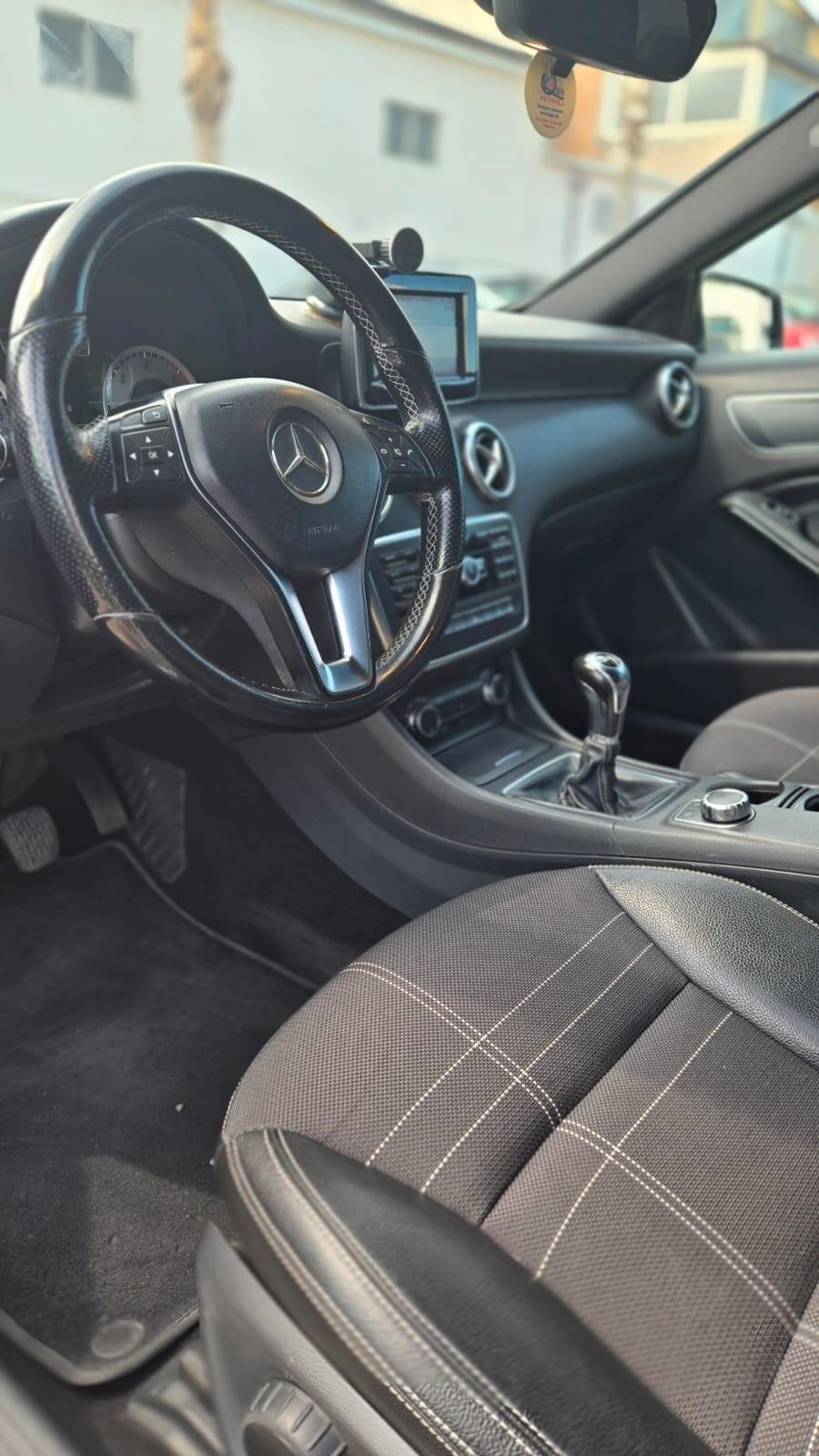 Mercedes-Benz A 180 1.5 cdi 110CV Sport Led Pelle Uff Italy Lega Navi