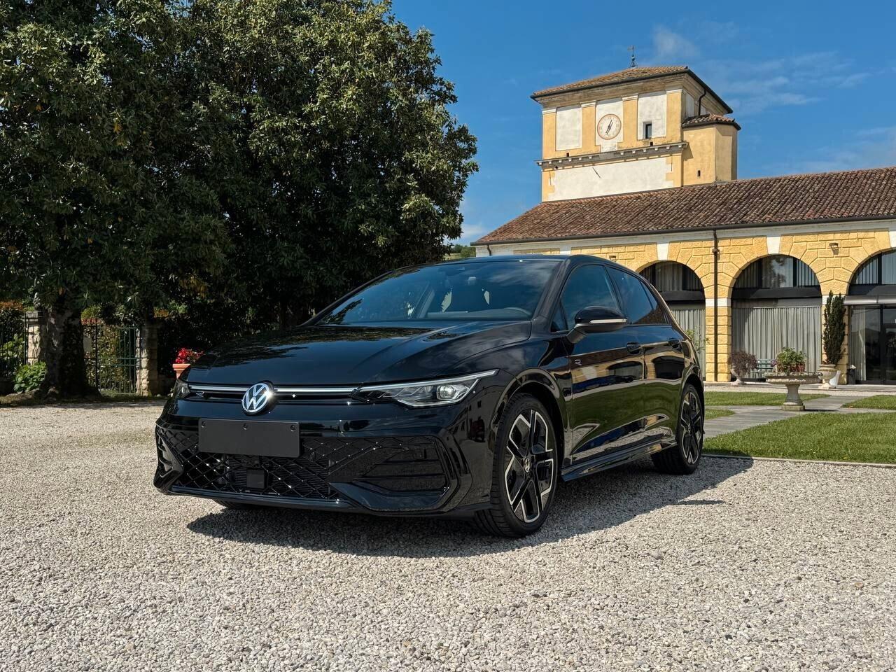 Volkswagen Golf 2.0 TDI 150 CV DSG SCR R-Line